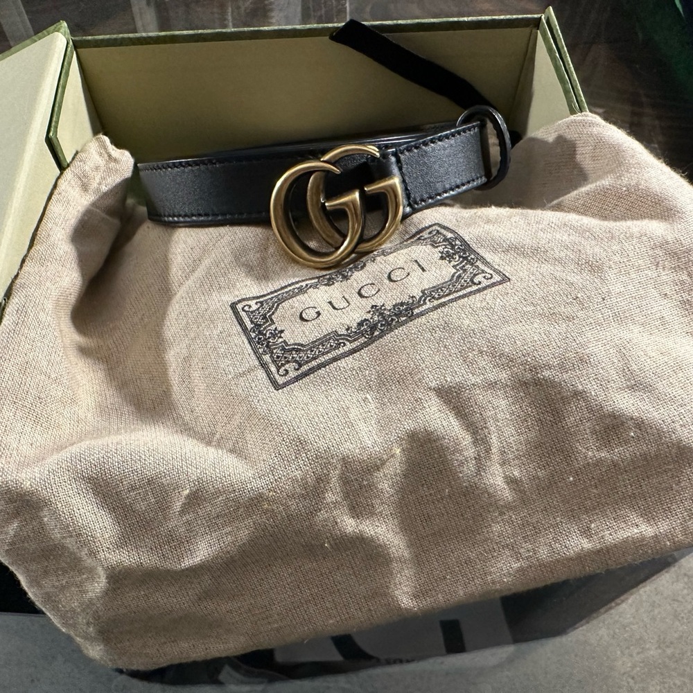 Gucci - Leather Belt w Double G Buckle